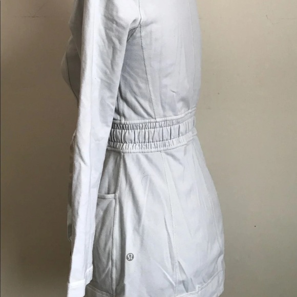 Lululemon Jacket size 6 - Picture 4 of 4